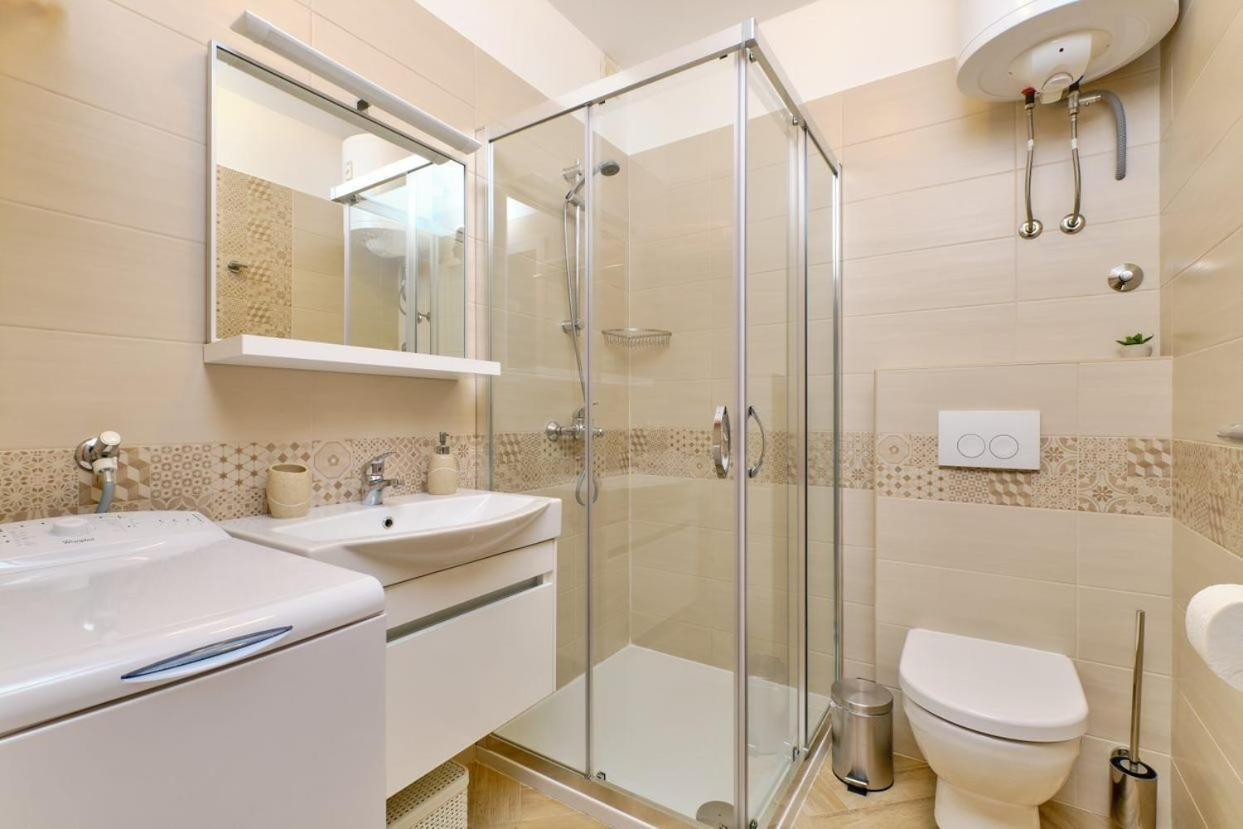 Apartments Enna マリ・ロシニュ エクステリア 写真